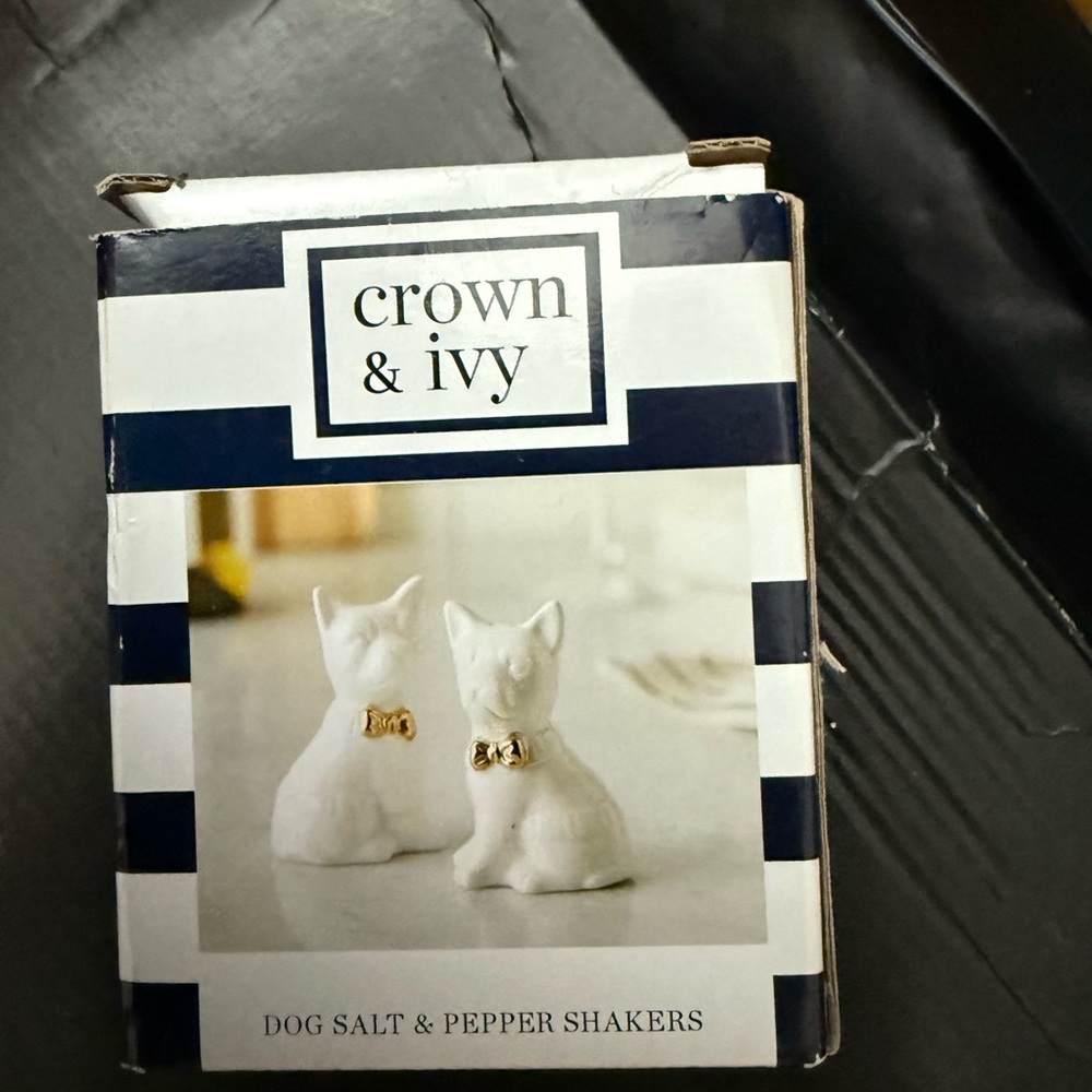 Crown & Ivy Blue Box Packaging